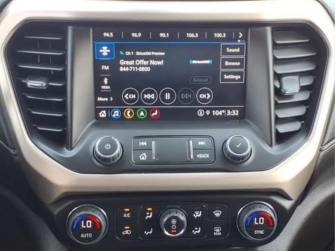 Used 2023 GMC Acadia Denali w/ Denali Ultimate Package FWD image 22