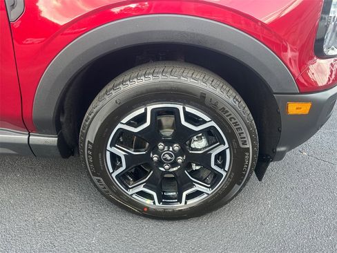 New 2025 Ford Bronco Sport Outer Banks w/ Outer Banks Tech Package+ image 11