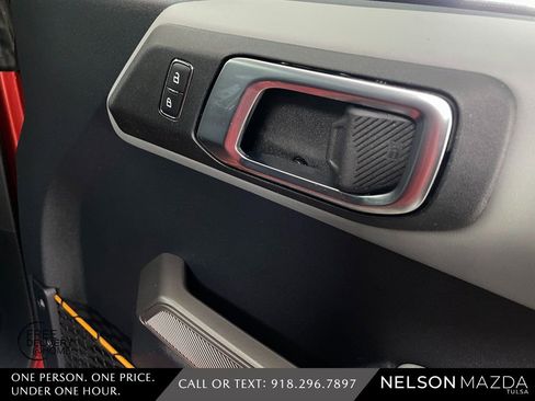 Used 2023 Ford Bronco Badlands image 45