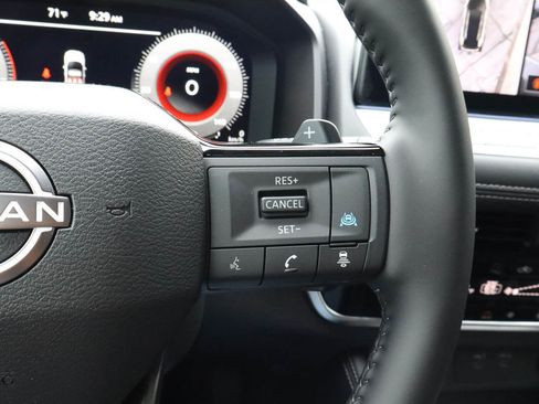 Used 2025 Nissan Rogue Platinum w/ Platinum Premium Package AWD/4WD image 35