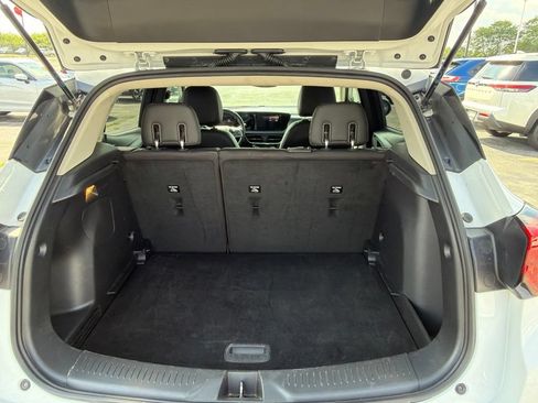 Used 2024 Buick Encore GX Sport Touring FWD image 14