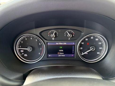 Used 2021 Buick Enclave Essence w/ Sound and Sites Package image 16