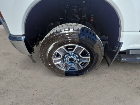 Certified 2025 Ford F350 Lariat w/ FX4 Off-Road Package AWD/4WD image 14