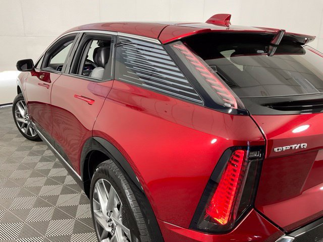 Certified 2026 Cadillac Optiq Luxury 1 w/ LPO, Floor Liner Package RWD image 32