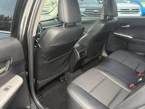 Used 2012 Toyota Camry SE FWD image 18