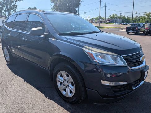 Used 2015 Chevrolet Traverse LS FWD image 8
