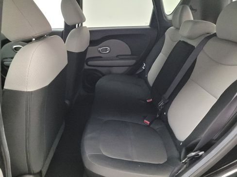 Used 2014 Kia Soul image 18