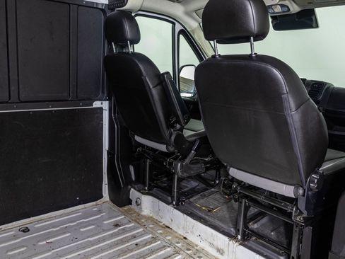Used 2025 RAM ProMaster 2500 w/ Convenience Group FWD image 32