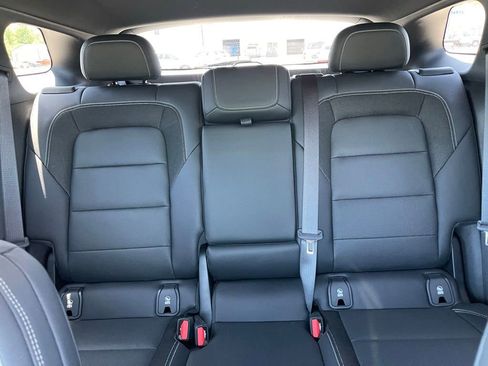 Used 2024 Chevrolet Blazer EV LT AWD/4WD image 12