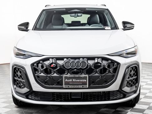 New 2026 Audi SQ5 Premium Plus AWD/4WD image 9