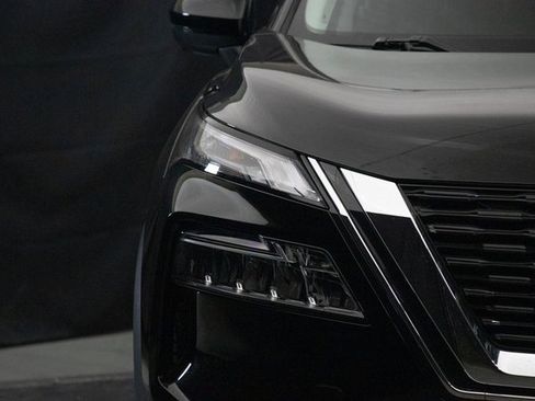 Used 2023 Nissan Rogue SL w/ SL Premium Package image 5