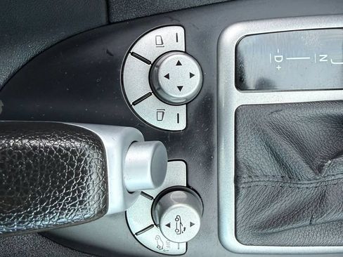 Used 2006 Mercedes-Benz SLK 350 image 31
