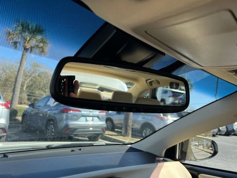 Used 2018 Toyota Avalon XLE Premium image 27