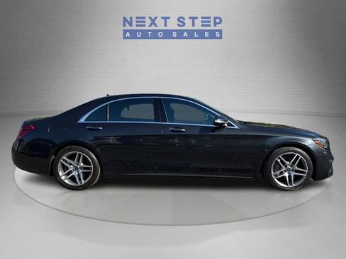 Used 2019 Mercedes-Benz S 560 4MATIC Sedan w/ AMG Line Exterior image 9