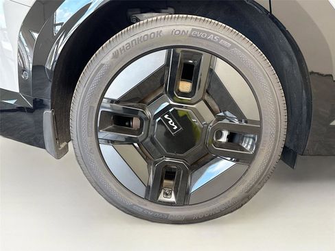 Used 2026 Kia EV9 GT-Line image 37