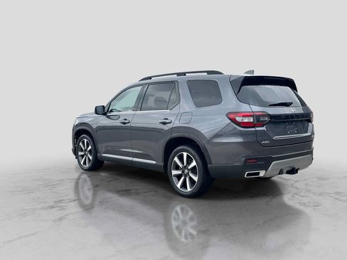 Used 2023 Honda Pilot Elite image 4