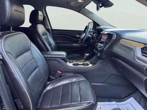 Used 2017 GMC Acadia Denali w/ Technology Package AWD/4WD image 25