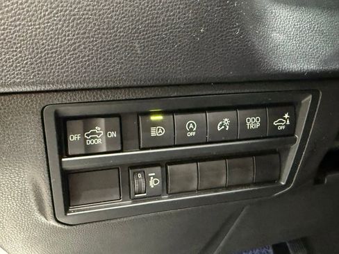 Used 2024 Toyota Tundra SR5 w/ SR5 Convenience Package image 18