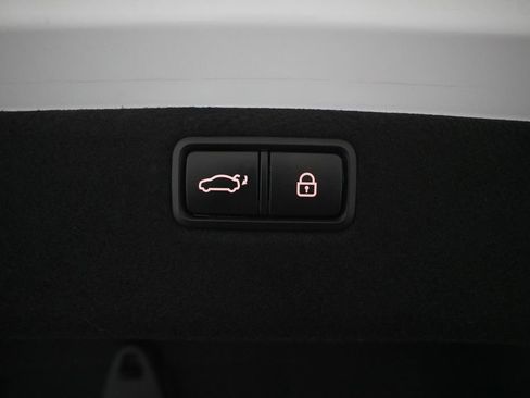 Used 2018 Genesis G80 5.0 Ultimate AWD/4WD image 15