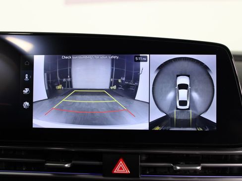 Certified 2024 Hyundai Elantra Limited image 27