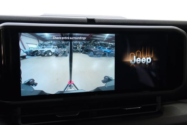 Used 2025 Jeep Gladiator Sport AWD/4WD image 64