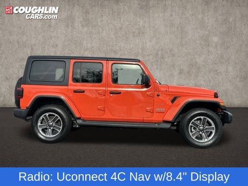 Used 2018 Jeep Wrangler Unlimited Sahara image 9