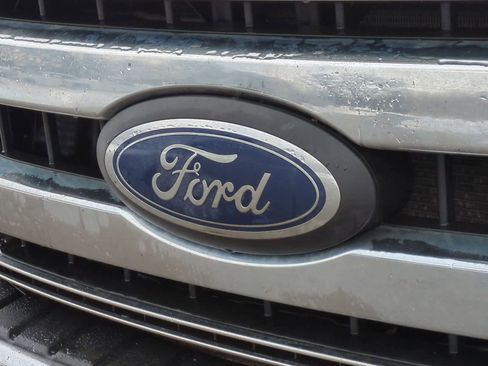 Used 2022 Ford F250 XL w/ STX Appearance Package image 12