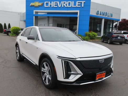 Used 2024 Cadillac Lyriq Tech AWD/4WD image 1