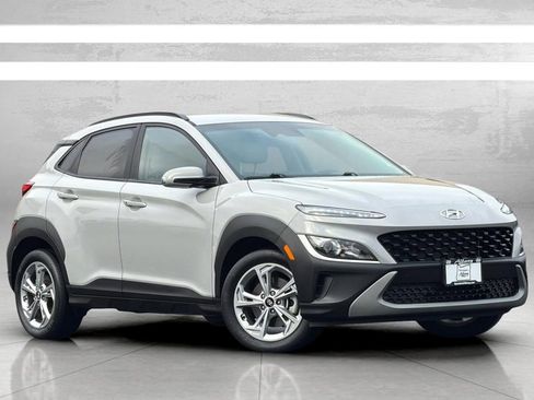 Used 2023 Hyundai Kona SEL w/ Cargo Package image 2
