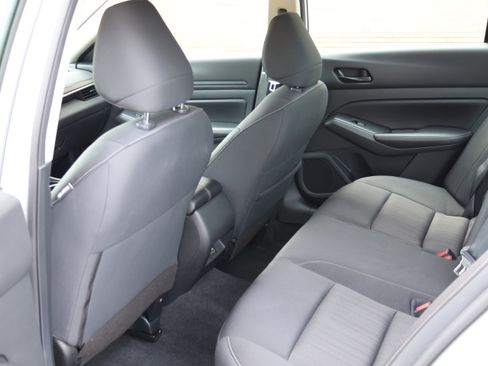 Used 2024 Nissan Altima 2.5 SV FWD image 17