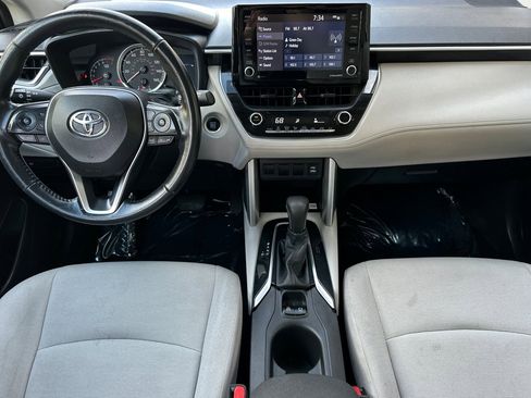 Used 2022 Toyota Corolla Cross LE image 16