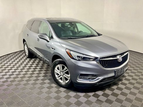 Used 2019 Buick Enclave Essence image 4