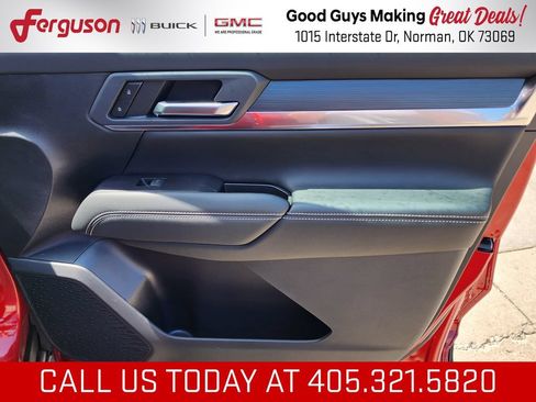 New 2027 GMC Terrain Elevation w/ Black Edition FWD image 34
