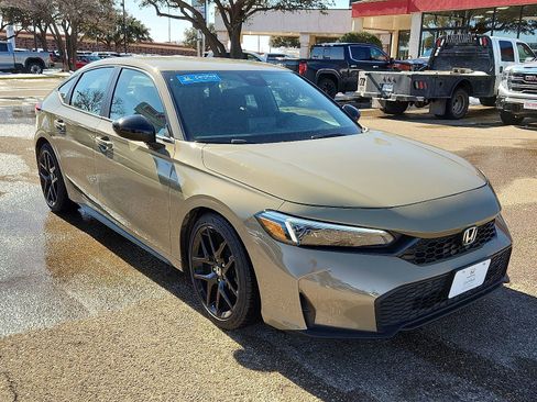 Used 2025 Honda Civic Sport image 6