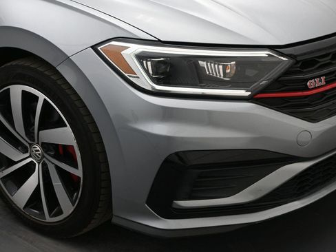 Used 2019 Volkswagen Jetta GLI image 16