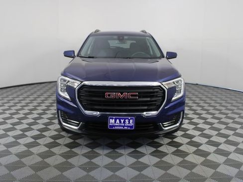 Used 2023 GMC Terrain SLE w/ Driver Convenience Package image 27