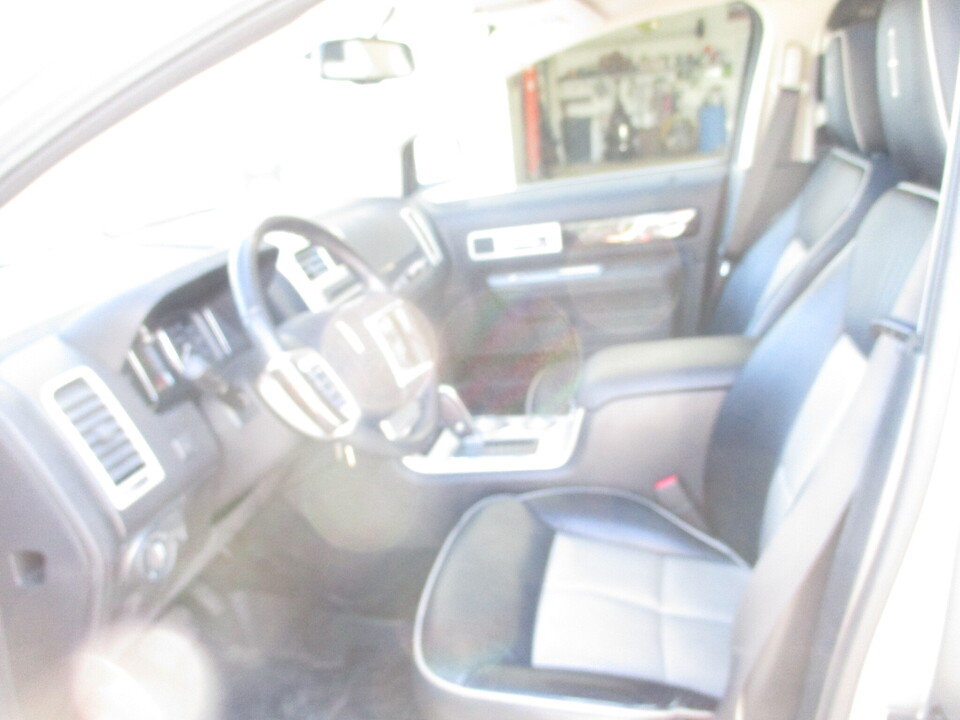 Used 2008 Lincoln MKX AWD image 29