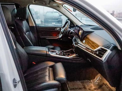 Used 2023 BMW X7 xDrive40i image 21