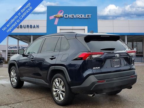 Used 2019 Toyota RAV4 XLE Premium image 7