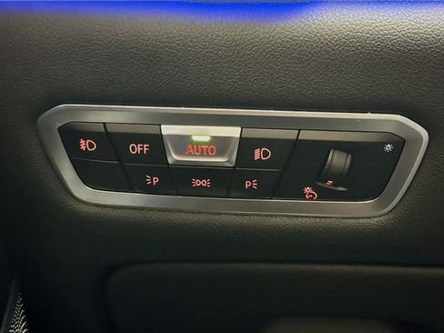 Used 2021 BMW X6 M50i w/ Executive Package image 10