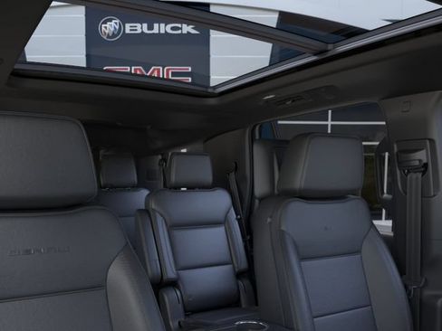 New 2026 GMC Yukon Denali w/ Denali Reserve Package AWD/4WD image 24