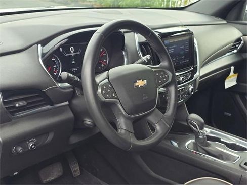 Certified 2023 Chevrolet Traverse Premier w/ LPO, Floor Liner Package image 6