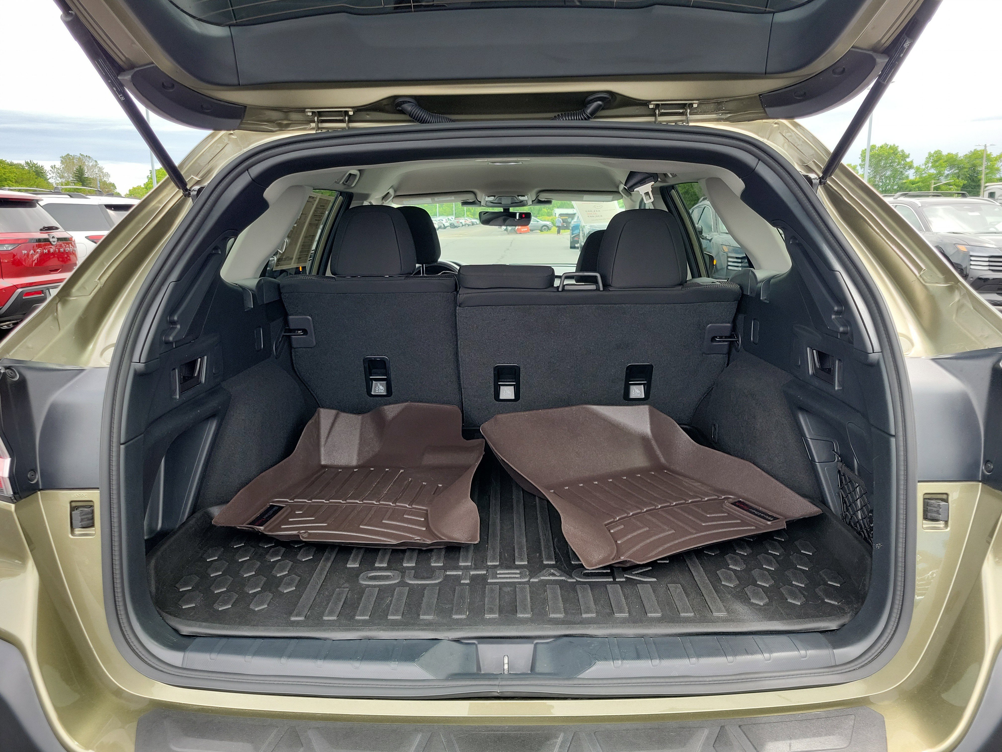 Used 2025 Subaru Outback Premium w/ Popular Package #1A AWD/4WD image 8