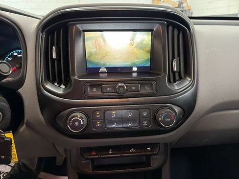 Used 2022 GMC Canyon Elevation Standard w/ Convenience Package AWD/4WD image 17