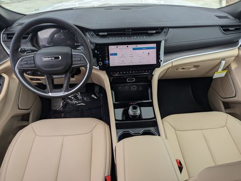 New 2026 Jeep Grand Cherokee L Limited image 5