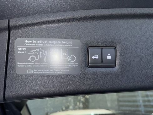 Certified 2025 INFINITI QX55 Essential image 18