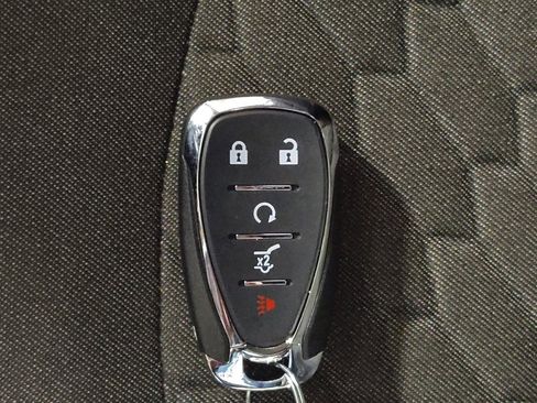 Used 2018 Chevrolet Equinox LT w/ Sun & Infotainment Package image 32