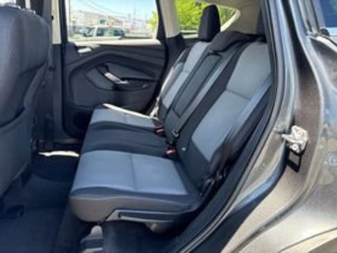 Used 2017 Ford Escape SE AWD/4WD image 9