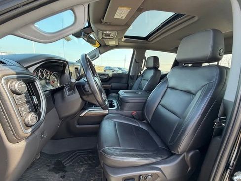 Used 2020 Chevrolet Silverado 1500 LT Trail Boss w/ Midnight Edition image 18