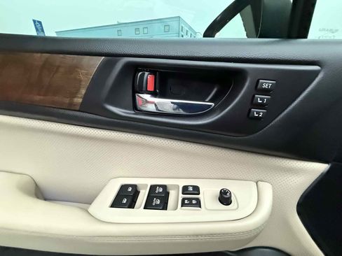 Used 2016 Subaru Outback 2.5i Limited image 35